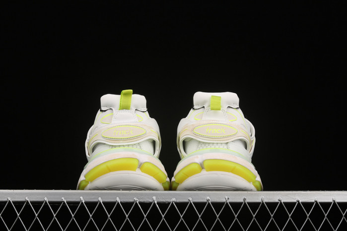 bl tess s. gomma trek low sneakers 051317